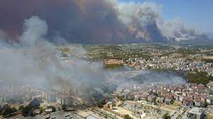 Its high flow over a wide area as it falls from a low height is best viewed from a high altitude. O2fwwciywazkjm