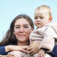 30+ "Andrea Holbrook" profiles