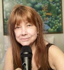 Sonja Kristina's Instagram, Twitter & Facebook