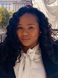 Danielle Lake's Instagram, Twitter & Facebook