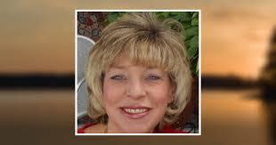 Kathy Norman's Instagram, Twitter & Facebook