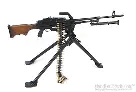 The One In Front Of The Gun Lives Forever Meaning Pin En Armas Curiosas