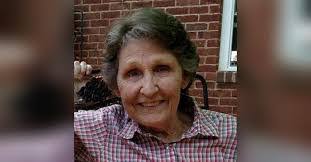 Jackie Burbank's Instagram, Twitter & Facebook