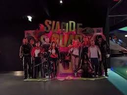Nahrávejte, sdílejte a stahujte zdarma. Suicide Squad Ongyilkos Osztag Wikipedia
