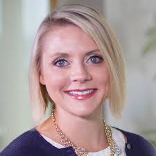 Laura Heck's Instagram, Twitter & Facebook