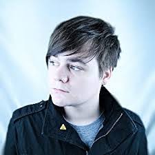 Davis Mitchell's Instagram, Twitter & Facebook