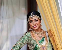 Image of Indian Bridal Mathapatti