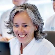 Mijn oratie van 16 september 2022 over "De kunst van het loslaten" bij mijn  leerstoel klinisch oncologie.