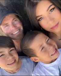 Abel Robledo's Instagram, Twitter & Facebook