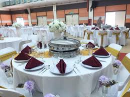 Menarik tak cara setup meja makan Vip by team kami? Kalau hampa berminat  jom ke Empire Wedding atau hubungi kami di 017-4542189...☎️ InsyaAllah team  kami cuba untuk memenuhi citarasa hampa semua... "Pening