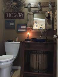 Country bathroom decor hydrangeas in a jar old window mirror. Primitive Country Bathrooms Pinterest Primitivebathrooms Primitive Bathroom Decor Primitive Bathrooms Primitive Bathroom