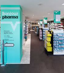 Pharmacie Parapharmacie Agencement Pharmacie Design Retail Beauty Display Concept Architecture In Agencement Pharmacie Pharmacie Design Pharmacie