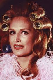 Epingle Par Staci Roslein Sur Rollers Old And New Bigoudis Dalida Dali