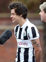 She was born in erie, on february 19, 1968, the daughter of the late frank fratus and judy pollock fratus. 18 Fratus Harry Ideas In 2021 Harry Harry Styles Pictures Harry Styles Photos