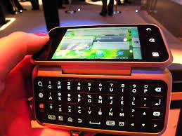 Motorola Backflip Will Be the First ...