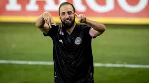 Gonzalo higuain has today joined chelsea on loan for the remainder of the season. Gonzalo Higuain Opens Inter Miami Account With Incredible Free Kick