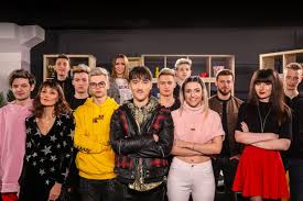 Nu gazduieste fisiere cu drept de autor si nici nu transmite in flux live aceste surse. Pro Tv Protvplus Ro Te ProvoacÄƒ La Un Maraton De Emisiuni È™i Seriale Online Ce ProducÈ›ii PoÈ›i Vedea Gratuit
