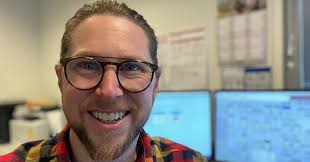 Työn ohessa opiskelleet nivoslaiset Katja ja Robert: ”Opiskelu piristää  työssä jaksamista ja hyödyttää välittömästi työnantajaa"