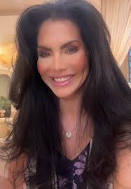 Joyce Giraud