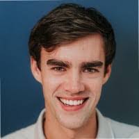 Ella Foreman's Instagram, Twitter & Facebook