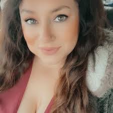 Melody Mowry's Instagram, Twitter & Facebook