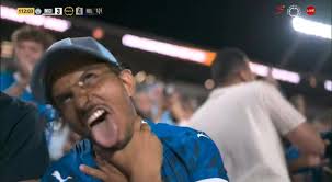 This Al Hilal fan really let Man City know they were choking