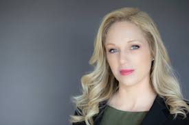 Headshot Tips for Women