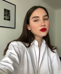 Red Lipstick Femme Fatale