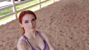 How many patrons does amouranth have? Amouranth Top Twitch Clips Twitchtracker