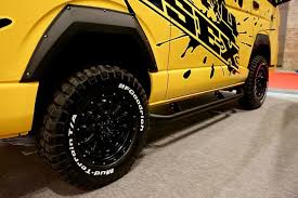 crs essex リフトアップハイエース 新作ホイール ex 四角いオーバーフェンダー オートサロン2018 https hiace funcars jp articles 119 ハイエース ハイエース 4wd ハイエース ホイール