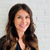 Stephanie Briggs's Instagram, Twitter & Facebook