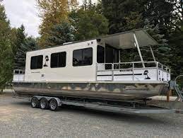 Outboard engine or stern drive engine. Sun Tracker Pontoon Boat With Cabin Off 77 Medpharmres Com