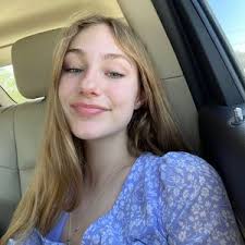 Becky Haag (@becky.haag)