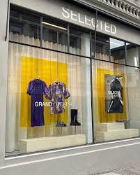 نتیجه جستجوی لغت [selected] در گوگل