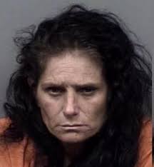 Crystal Reis's Instagram, Twitter & Facebook