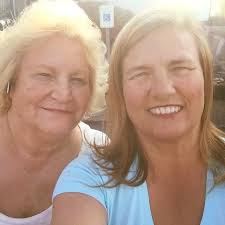 Flight attendants : Is there anyone who currently flys with American  Airlines who has a DUI or Reckless Driving Charge Reduced From a D.U.I? I  would really desperately appreciate your experience with