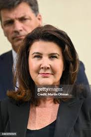 52 Jane Hume Stock Photos, High-Res Pictures, and Images