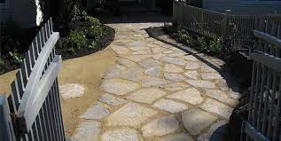 Hello i'm greg gripon, the son of the late lynn gripon and the owner of lynn's landscaping & water garden center. Flagstone Walkway Ideas Pictures Landscaping Network