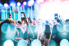 Smartphones Auf Konzerten Start Up Yondr Will Handyfreie Zonen Schaffen Welt Konzert Online Marketing Online