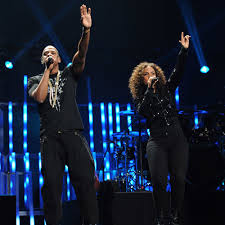 Use shift and the arrow up and down keys to change the volume. Alicia Keys Jay Z Empire State Of Mind Live By Livemusic