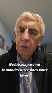 AH "MADAME ELOMBE" la célèbre enseignante sue TikTok NOUS A QUITTÉ de suite  d'une maladie , cet avant midi à Kinshasa …. Que son âme repose en paix.  #Kinshasa_RDC #kinshasa #rdcongo