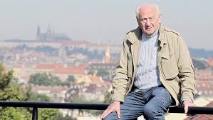 Ponížení, ač nejsem soudce ani moralista, pokládám téměř za rovnocené vraždě. Arnost Lustig Home Facebook