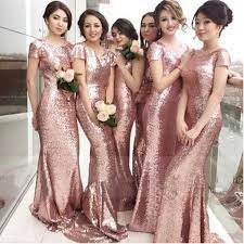 Even though the color of rose gold is already a toned down version of the gold color, some people may still find it a little aggressive. Pin On Bridesmaid Dresses Damas De Honra