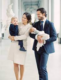 49 zentimeter und 3220 gramm: Prince Carl Philip And Princess Sofia Talk About New Son People Com