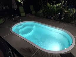 18 Cool Small Inground Swimming Pools Design Ideas For Your Backyard Cool Swimming Pools Small Swimming Pools Swimming Pools Inground