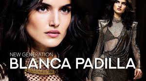 Romee strijd 5.033.773 views1 year ago. Emily Ratajkowski Walks The Runway Youtube