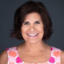 Alison Lindgren's Instagram, Twitter & Facebook