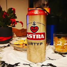 Und In Unserem Bieradventskalender Wartet Heute Noch Eine Dose Astra Urtyp Bieradventskalender Bier Astra 10 Vodka Bottle Tito S Vodka Bottle Titos Vodka