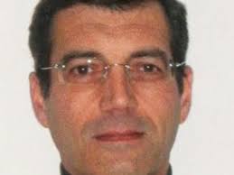 Interview un an après le drame qui a secoué sa famille, christine dupont de ligonnès, la sœur cadette de xavier, a visité le 28 mars. I Am Still Alive Alleged Fugitive French Killer Contacts Media