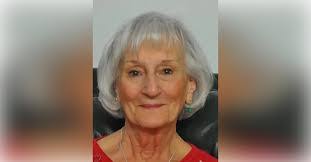 Lisa Radmore's Instagram, Twitter & Facebook